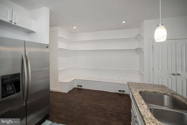 1712 WASHINGTON AVE, Fredericksburg, VA 22401