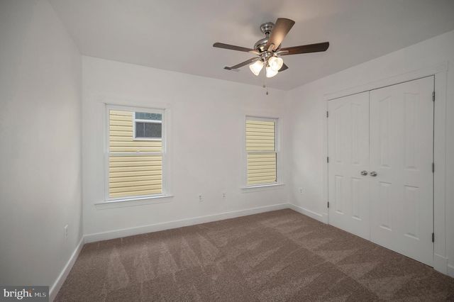 1712 WASHINGTON AVE, Fredericksburg, VA 22401