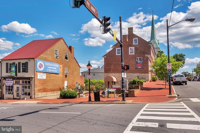 1712 WASHINGTON AVE, Fredericksburg, VA 22401