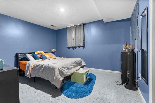 2120 E 153rd Terrace, Olathe, KS 66062
