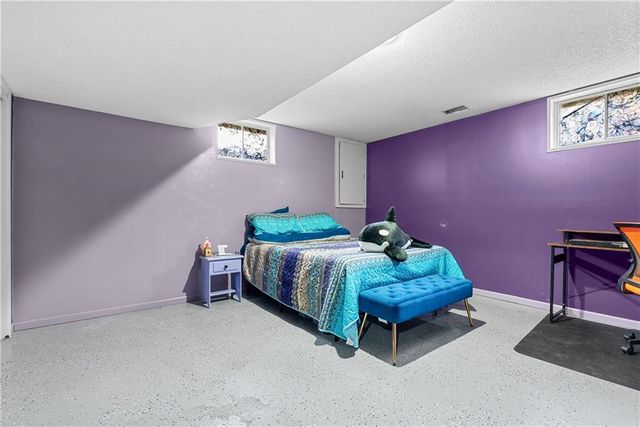 2120 E 153rd Terrace, Olathe, KS 66062