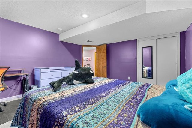 2120 E 153rd Terrace, Olathe, KS 66062