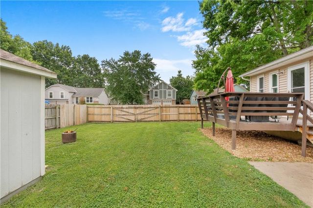 2120 E 153rd Terrace, Olathe, KS 66062