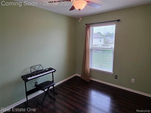 3622 Times Square Boulevard, Canton Charter Township, MI 48188