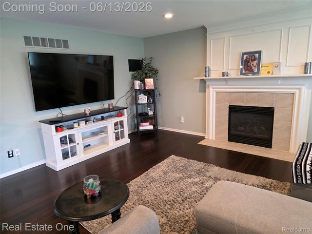 3622 Times Square Boulevard, Canton Charter Township, MI 48188