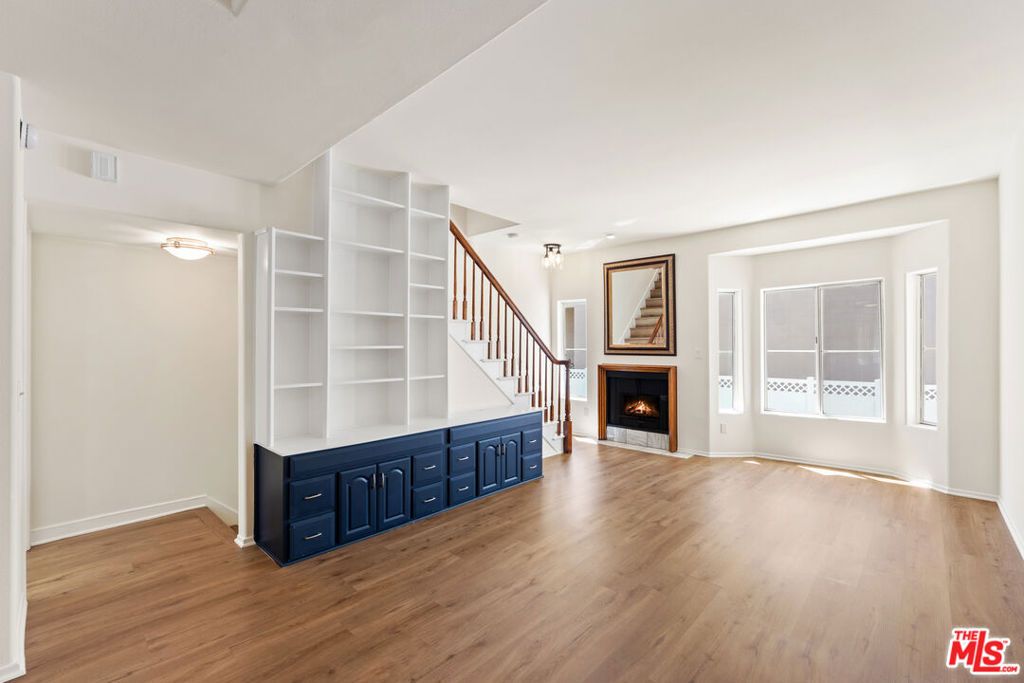 5145 Yarmouth Avenue 29, Encino, CA 91316 — photo 2