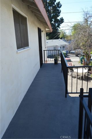 5909 Whitnall Hwy, North Hollywood, CA 91601