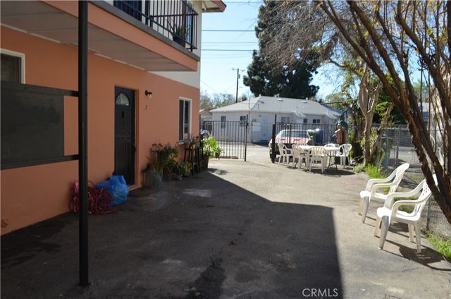 5909 Whitnall Hwy, North Hollywood, CA 91601