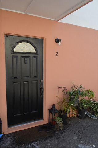 5909 Whitnall Hwy, North Hollywood, CA 91601