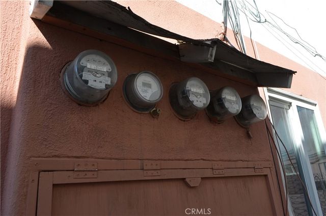 5909 Whitnall Hwy, North Hollywood, CA 91601