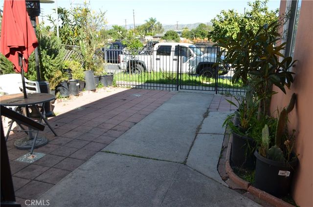 5909 Whitnall Hwy, North Hollywood, CA 91601