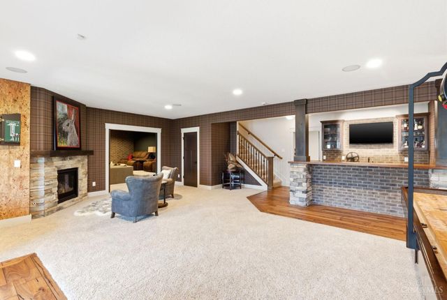 855 Willow Oak Court, Clearcreek Twp., OH 45066