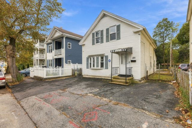 125 Maywood St, Worcester, MA 01603