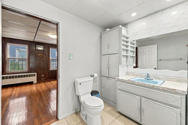 125 Maywood St, Worcester, MA 01603