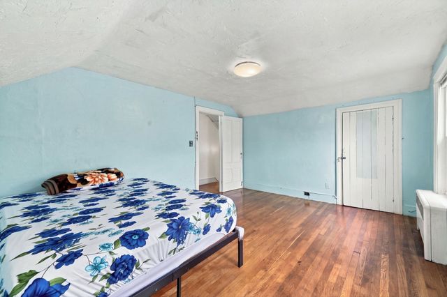 125 Maywood St, Worcester, MA 01603