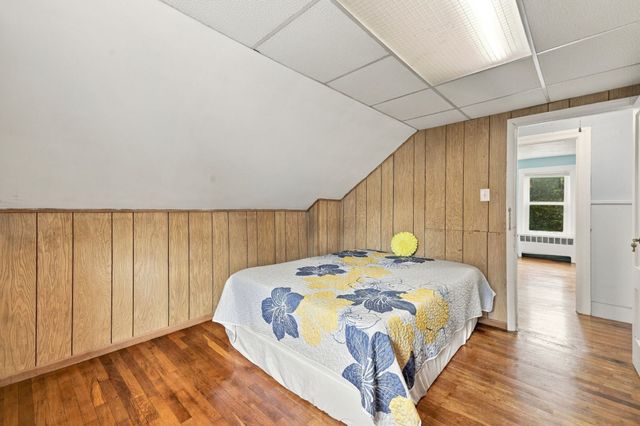 125 Maywood St, Worcester, MA 01603