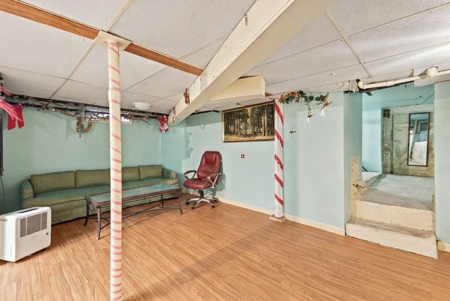 125 Maywood St, Worcester, MA 01603