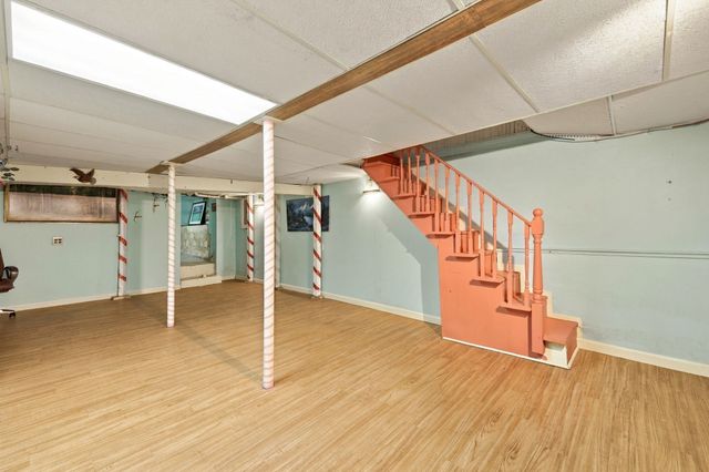125 Maywood St, Worcester, MA 01603