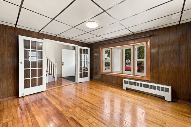 125 Maywood St, Worcester, MA 01603
