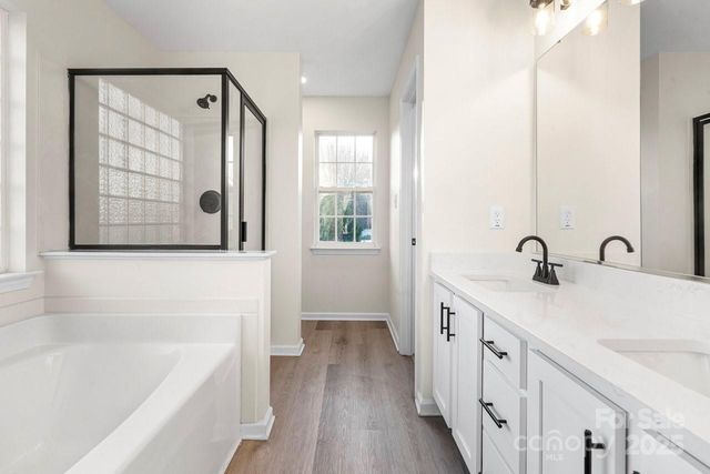 12617 Coral Sunrise Drive, Huntersville, NC 28078