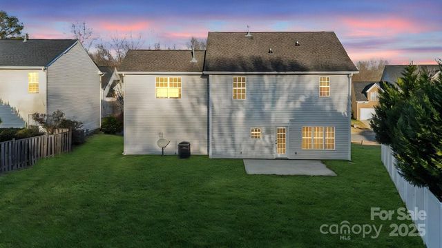 12617 Coral Sunrise Drive, Huntersville, NC 28078