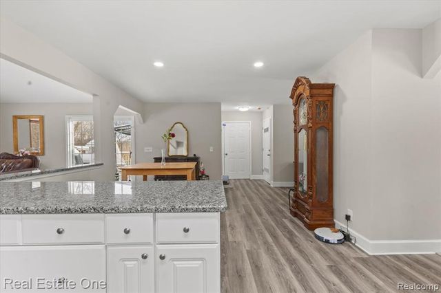 2931 Wisconsin Road, Troy, MI 48083