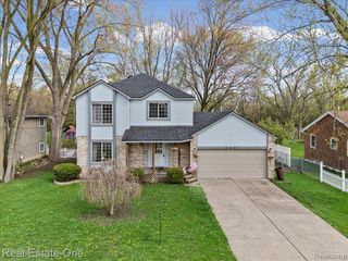 2931 Wisconsin Road, Troy, MI 48083