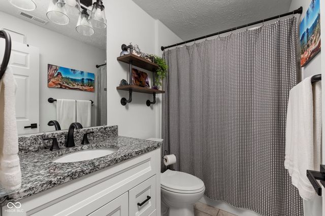 8820 Yardley Court 104, Indianapolis, IN 46268