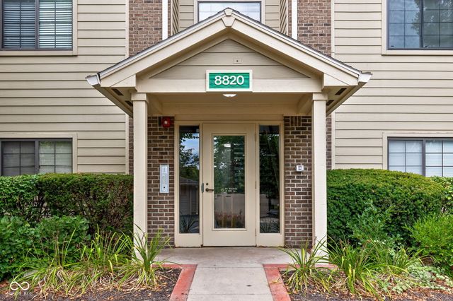 8820 Yardley Court 104, Indianapolis, IN 46268