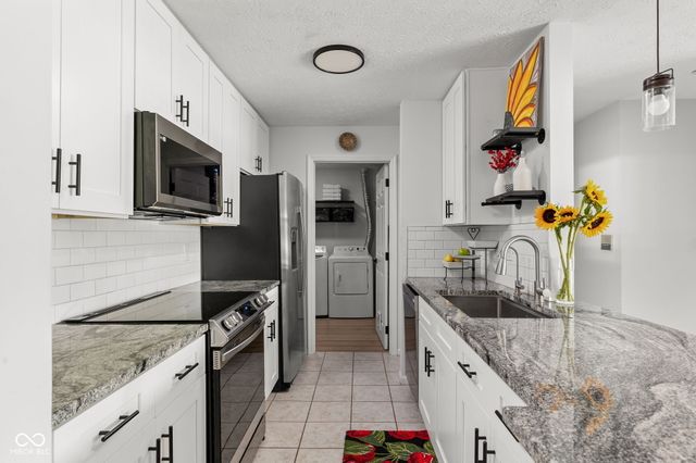 8820 Yardley Court 104, Indianapolis, IN 46268