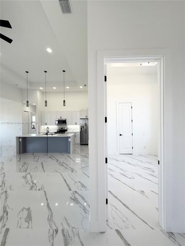 4210 NE 14TH AVENUE, Cape Coral, FL 33909