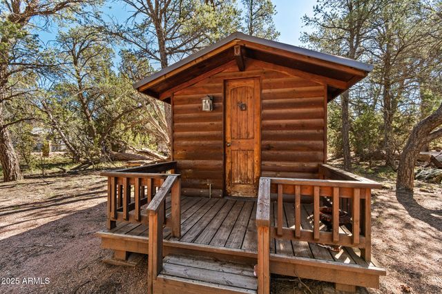 2948 WILDCAT Trail, Overgaard, AZ 85933