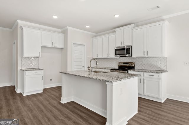 5665 Overview Drive, Flowery Branch, GA 30542