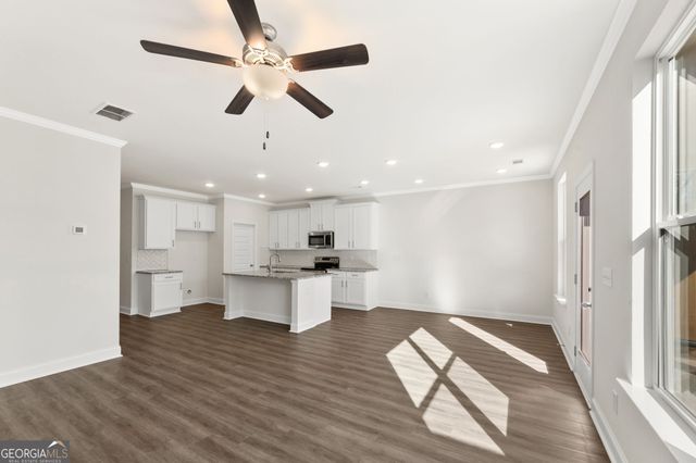 5665 Overview Drive, Flowery Branch, GA 30542