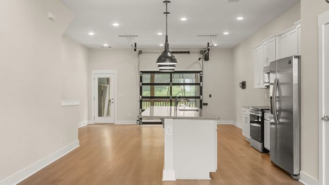 169 Stonecrest Dr, Nashville, TN 37209