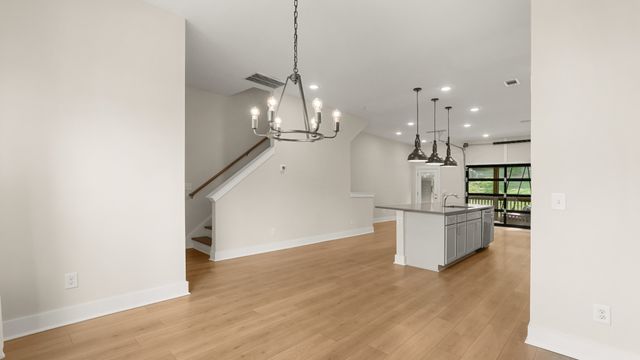 169 Stonecrest Dr, Nashville, TN 37209