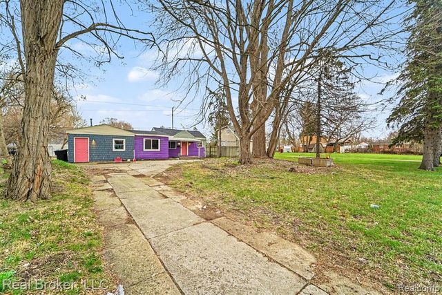 3952 Bluehill Street, Detroit, MI 48224
