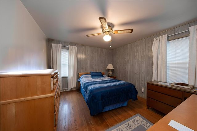 420 Violet Dr, Lower Burrell, PA 15068