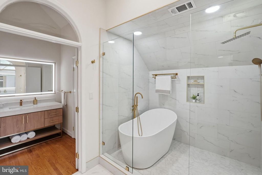Image 21 of property listing at 8824 WATTS MINE TER, Potomac, MD 20854