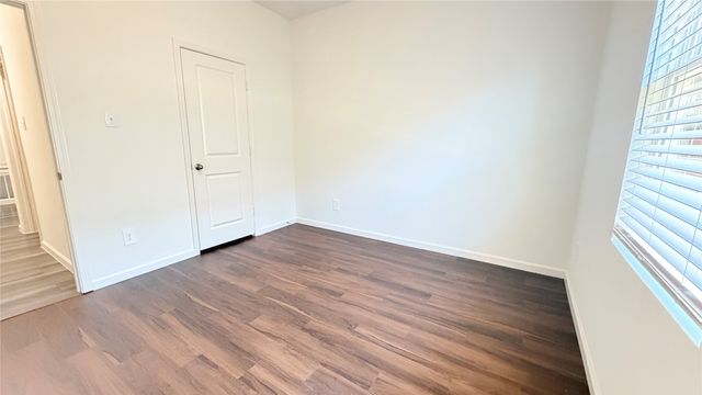 717 Yorkshire Drive, Lavon, TX 75166