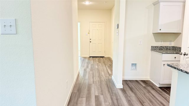 717 Yorkshire Drive, Lavon, TX 75166