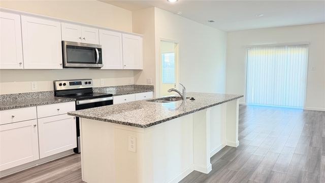 717 Yorkshire Drive, Lavon, TX 75166