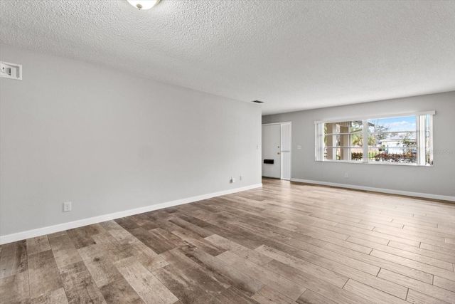 512 PARADISE POINT, Crystal River, FL 34429