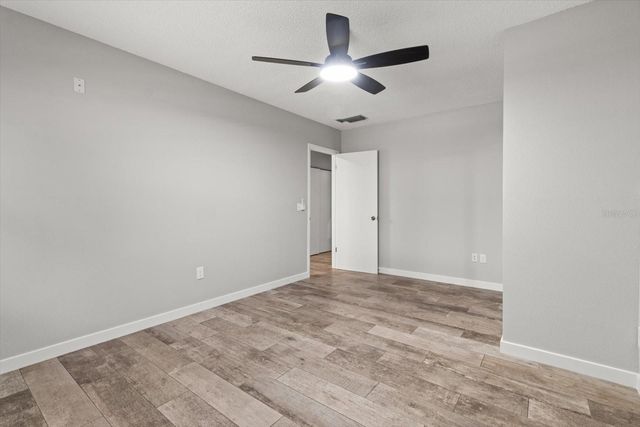 512 PARADISE POINT, Crystal River, FL 34429