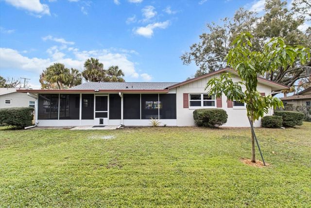 512 PARADISE POINT, Crystal River, FL 34429