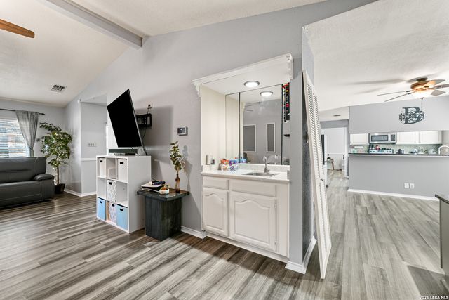 14802 Dancers Image, San Antonio, TX 78248