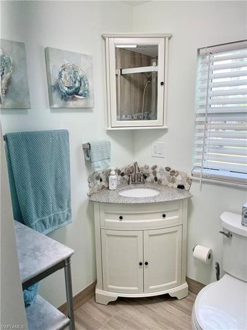 28 Constitution DR, Naples, FL 34112