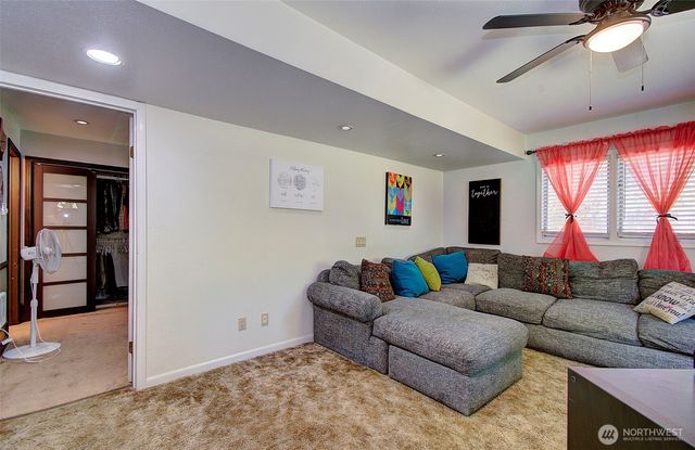 3713 NW Hayes Road, Woodland, WA 98674