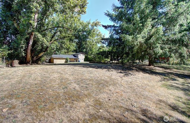 3713 NW Hayes Road, Woodland, WA 98674