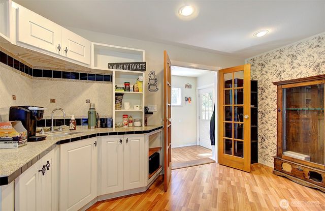 3713 NW Hayes Road, Woodland, WA 98674